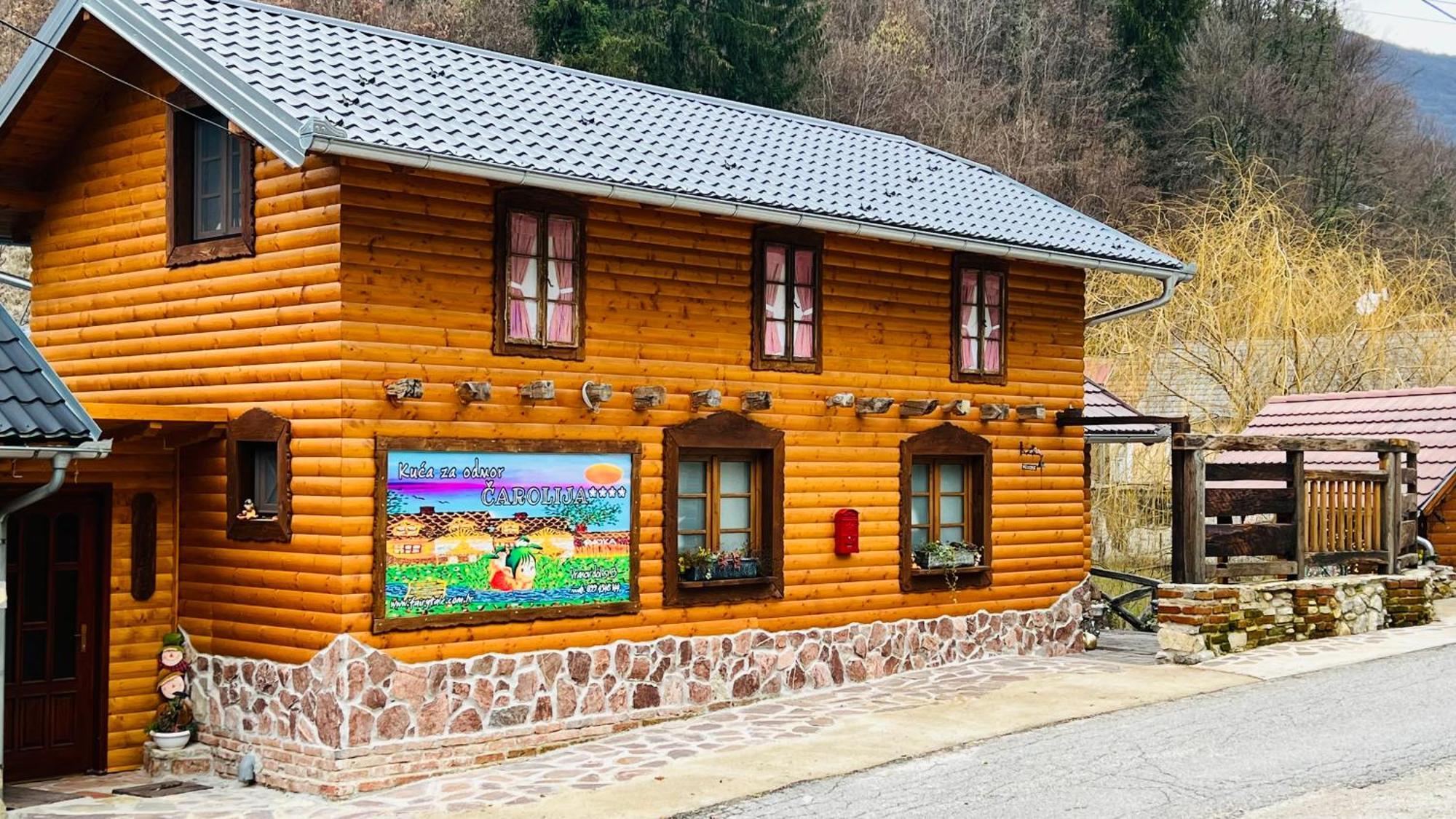Villa Kuca Za Odmor Carolija Jastrebarsko Exterior foto
